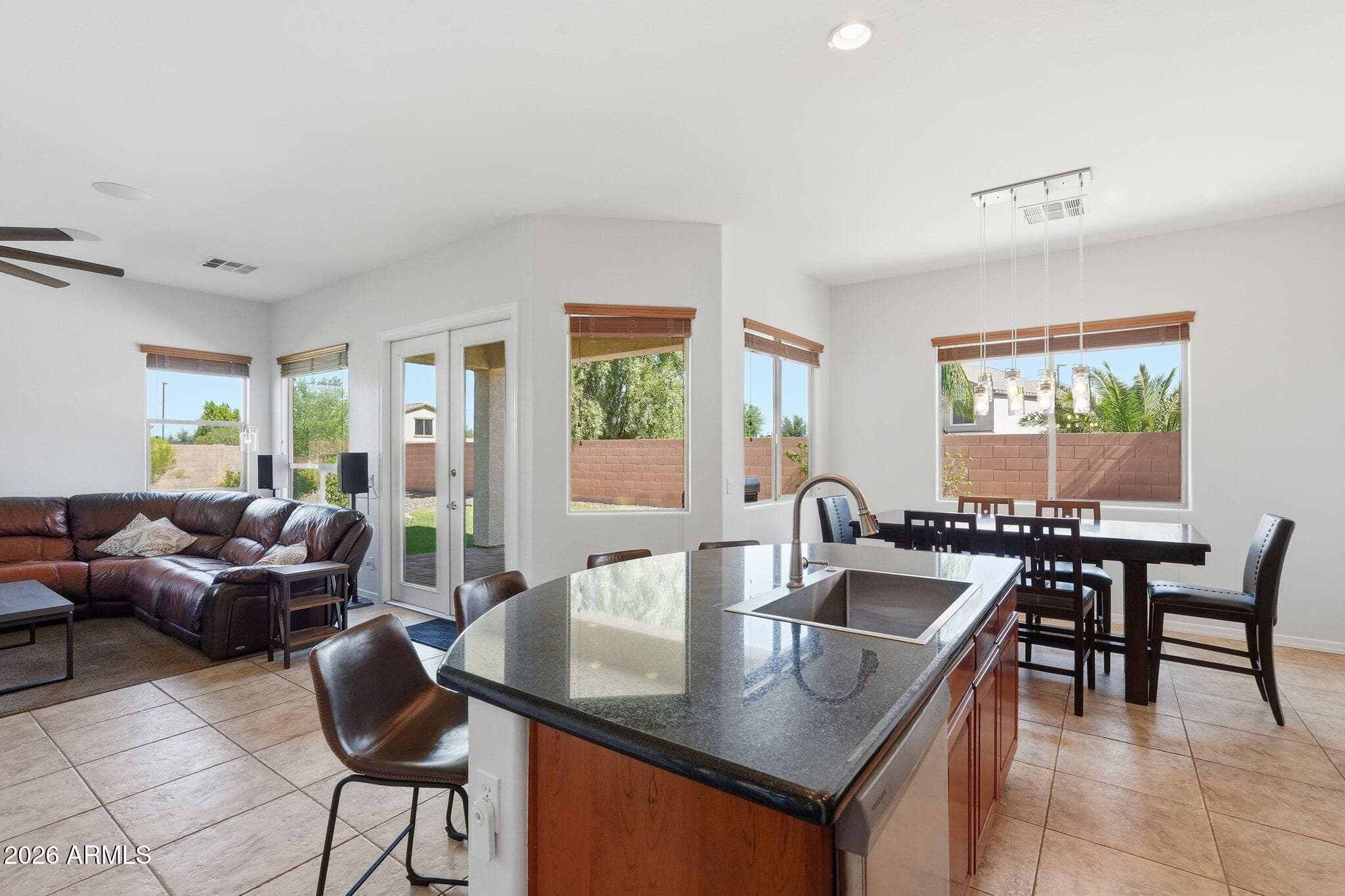 1228 E Arrowhead Trail — photo 5