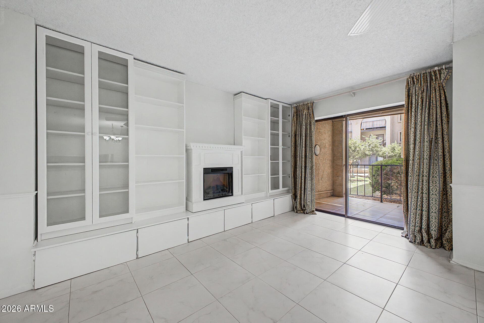3033 E Devonshire Avenue 1021 — photo 7
