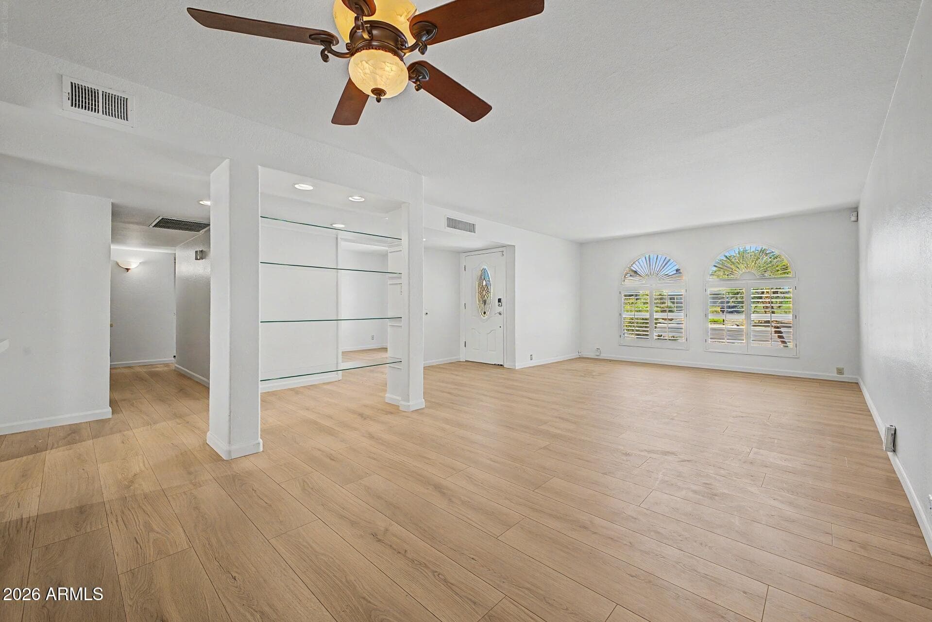 1407 E Gemini Drive — photo 3