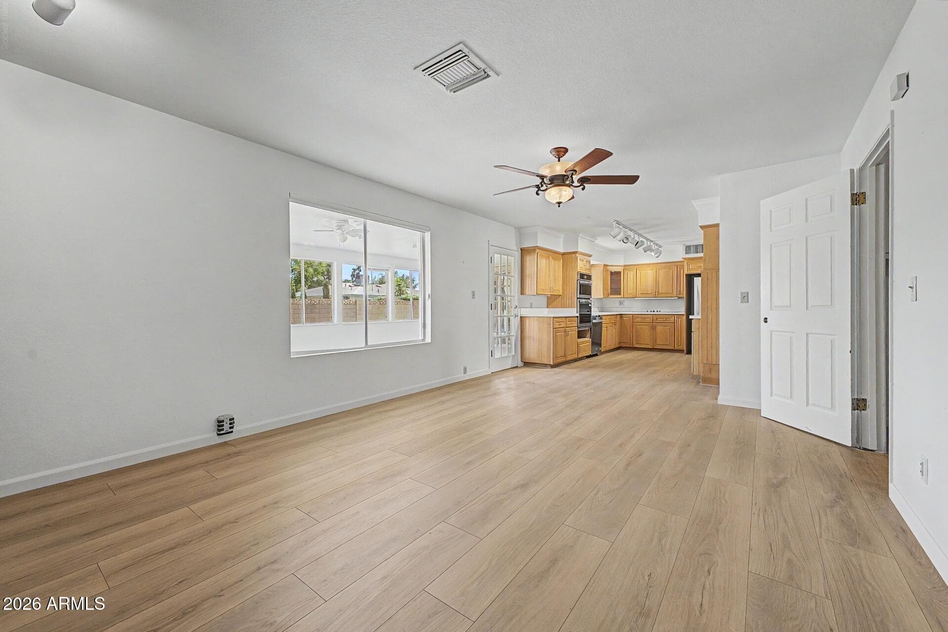 1407 E Gemini Drive — photo 5