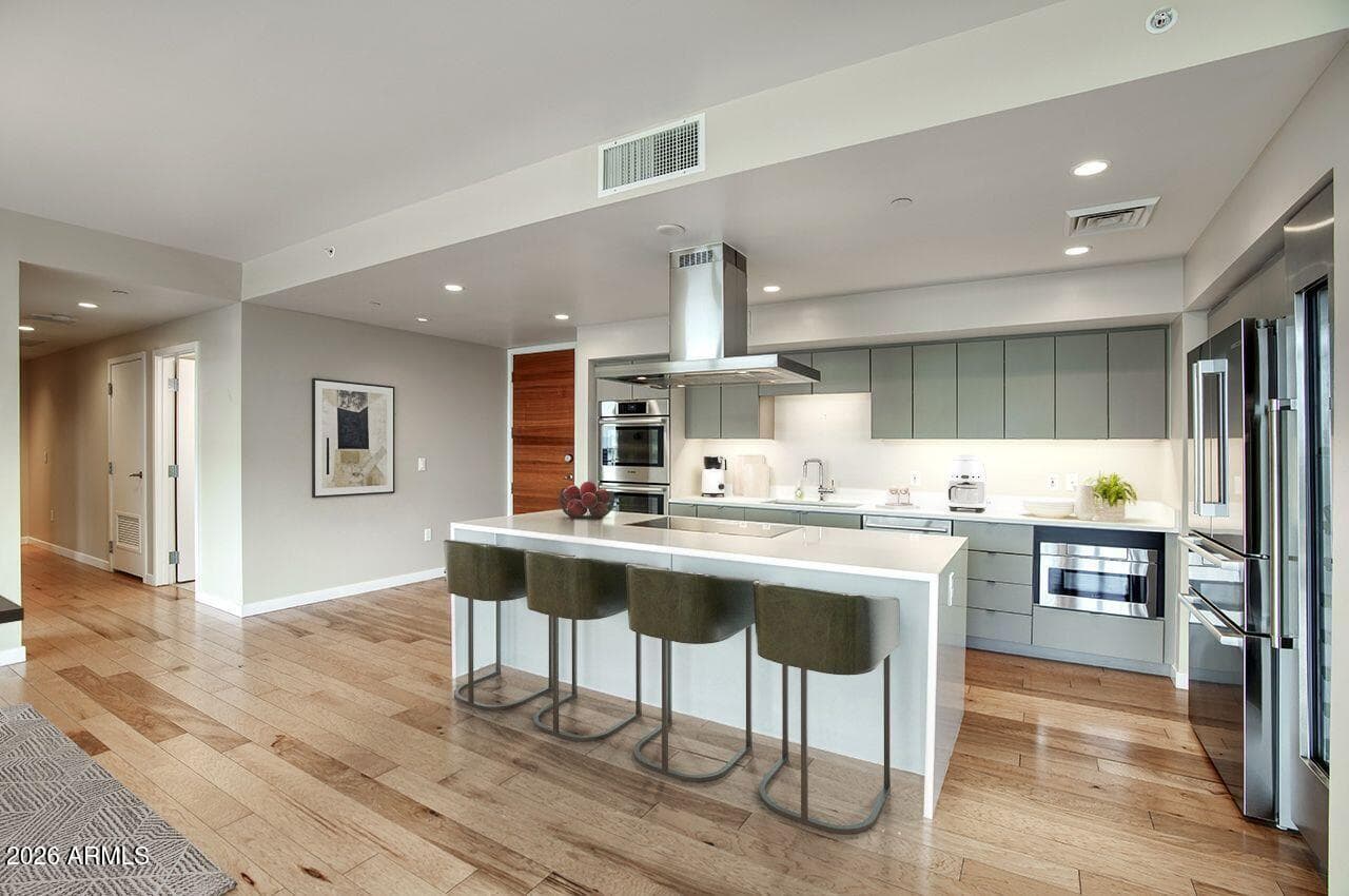 200 W Portland Street 1113 — photo 5