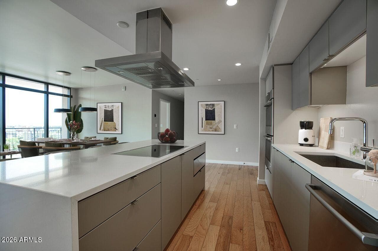 200 W Portland Street 1113 — photo 6