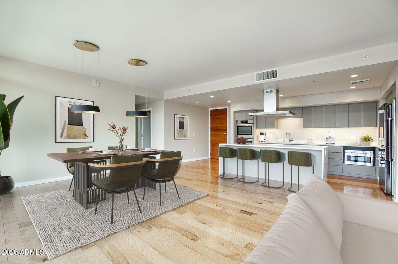 200 W Portland Street 1113 — photo 8