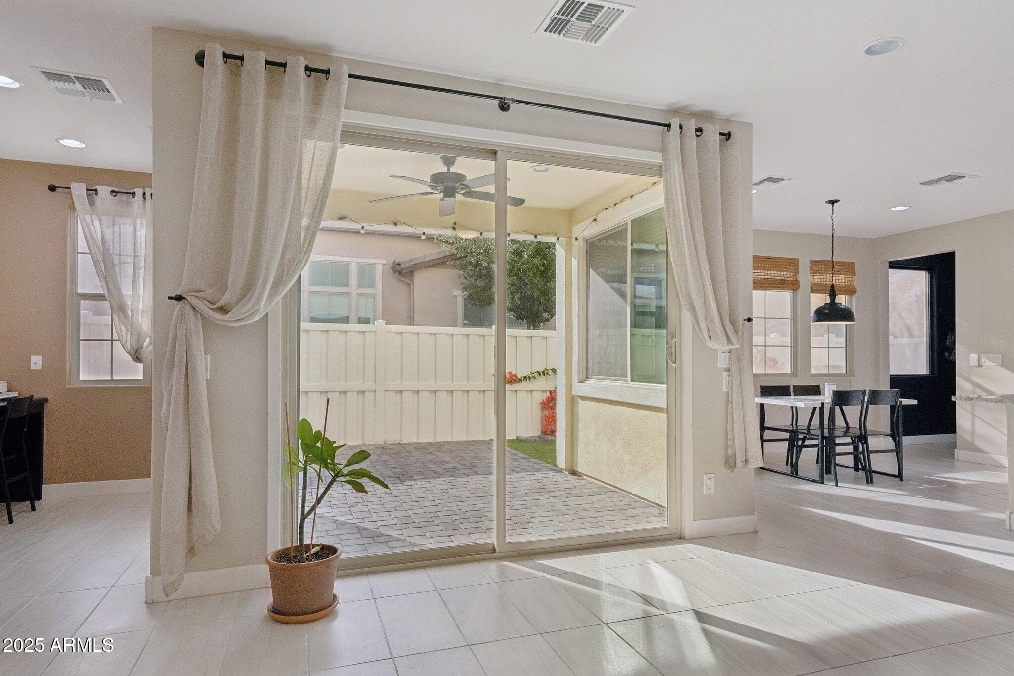 2269 S Osborn Lane — photo 3