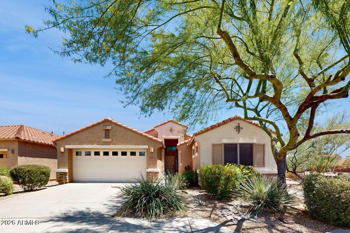 4320 E Vista Bonita Drive — photo 2