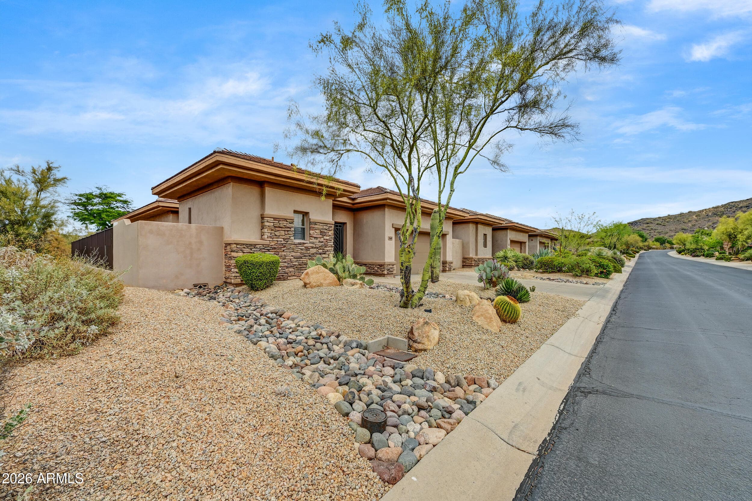 7668 E Balao Drive — photo 2