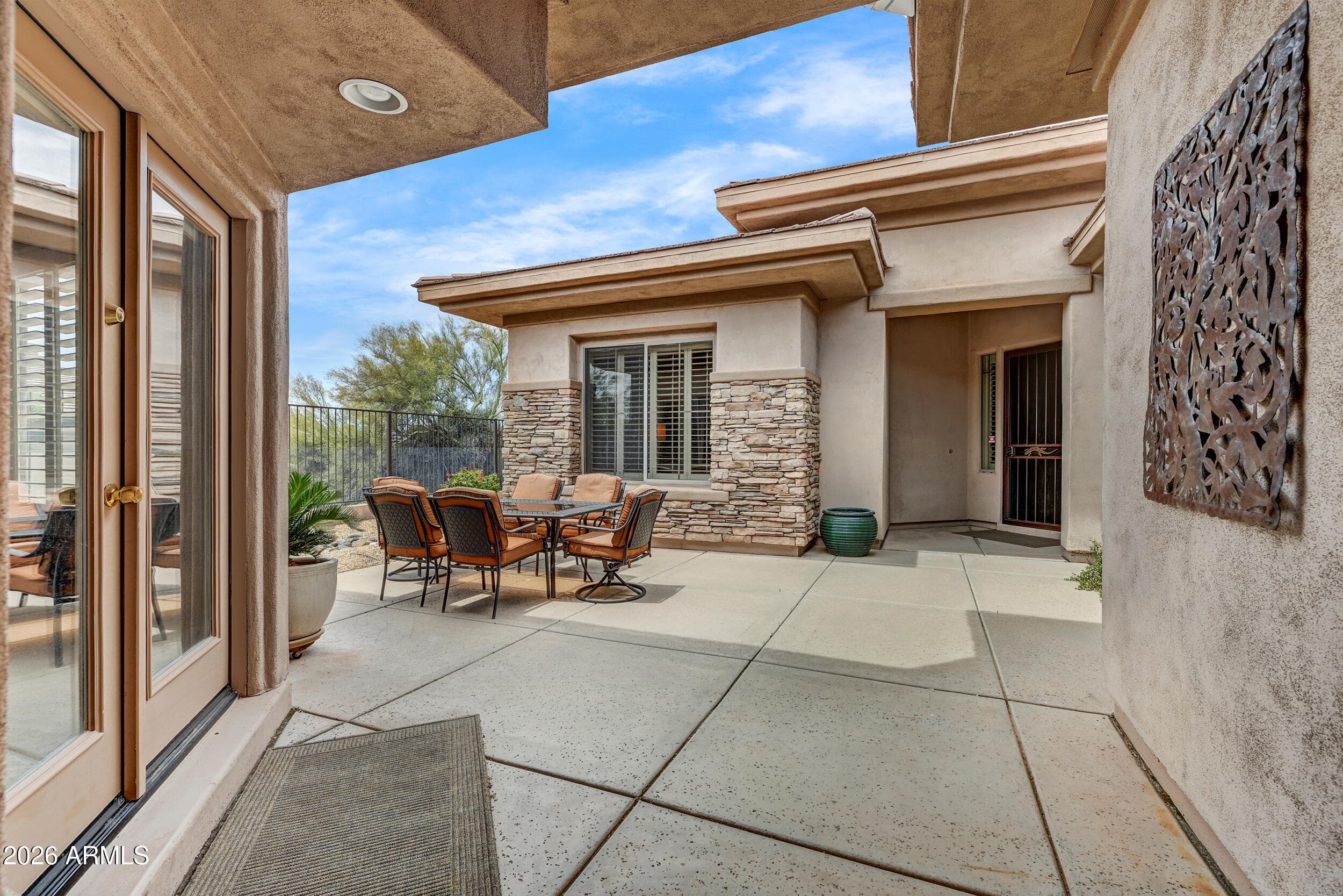 7668 E Balao Drive — photo 3