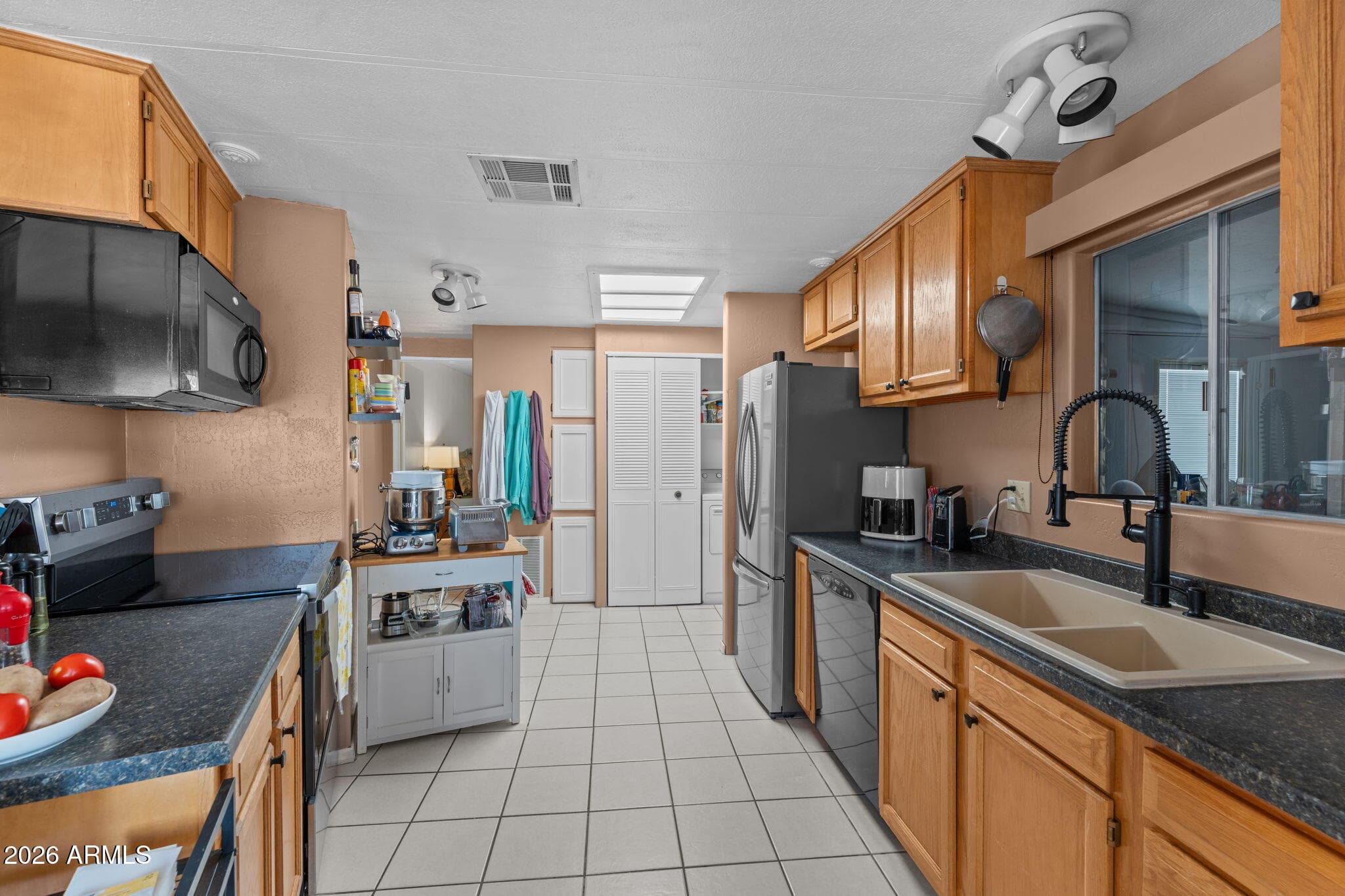2501 W Wickenburg Way 19 — photo 3