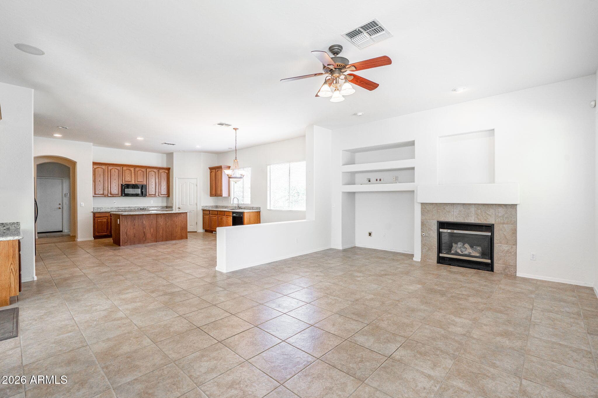 1304 N 86th Place — photo 3