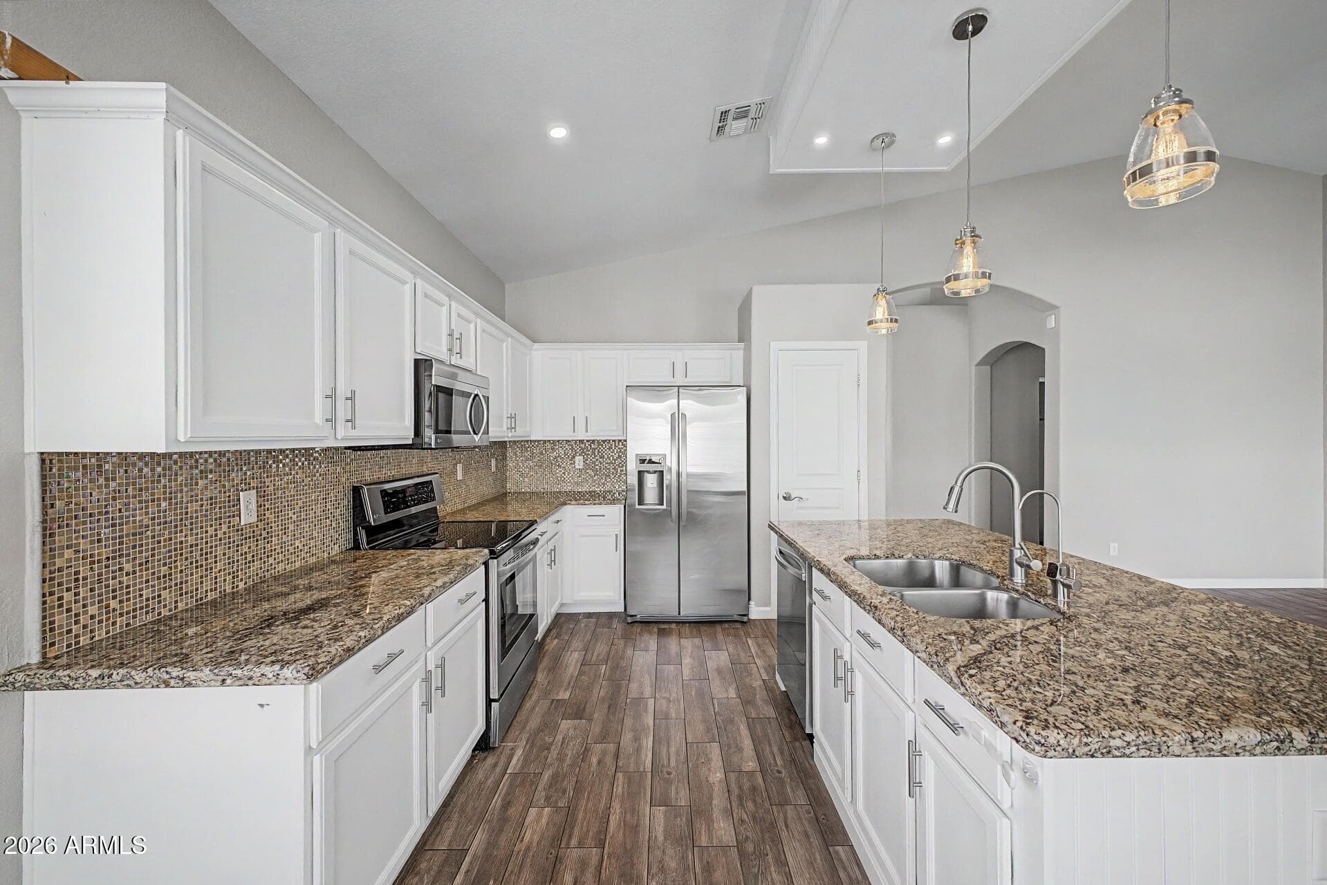 2428 E Cielo Grande Avenue — photo 2