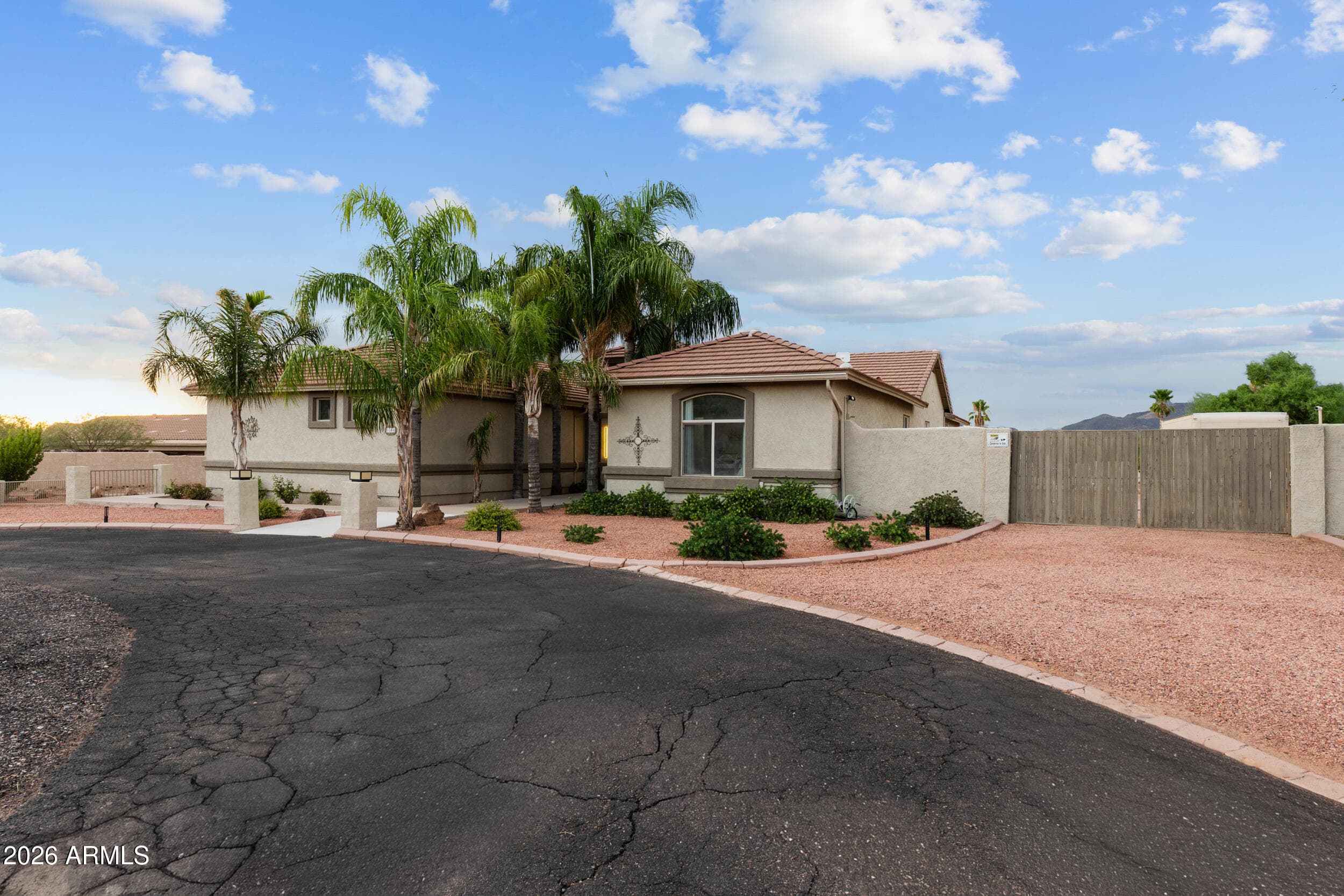 1106 E Circle Mountain Road — photo 4