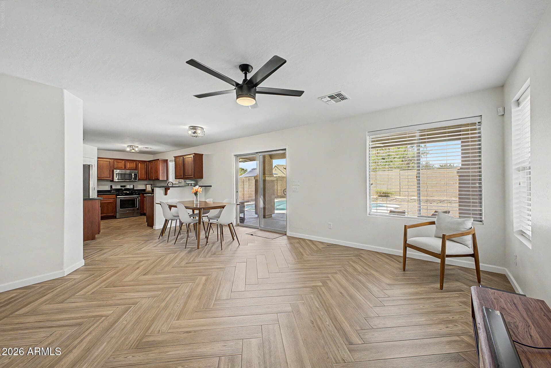 6026 S Cloverdale Lane — photo 2