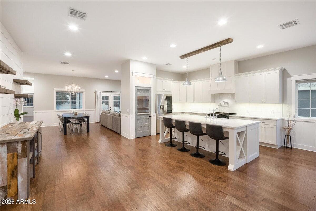 4311 E Earll Drive — photo 5