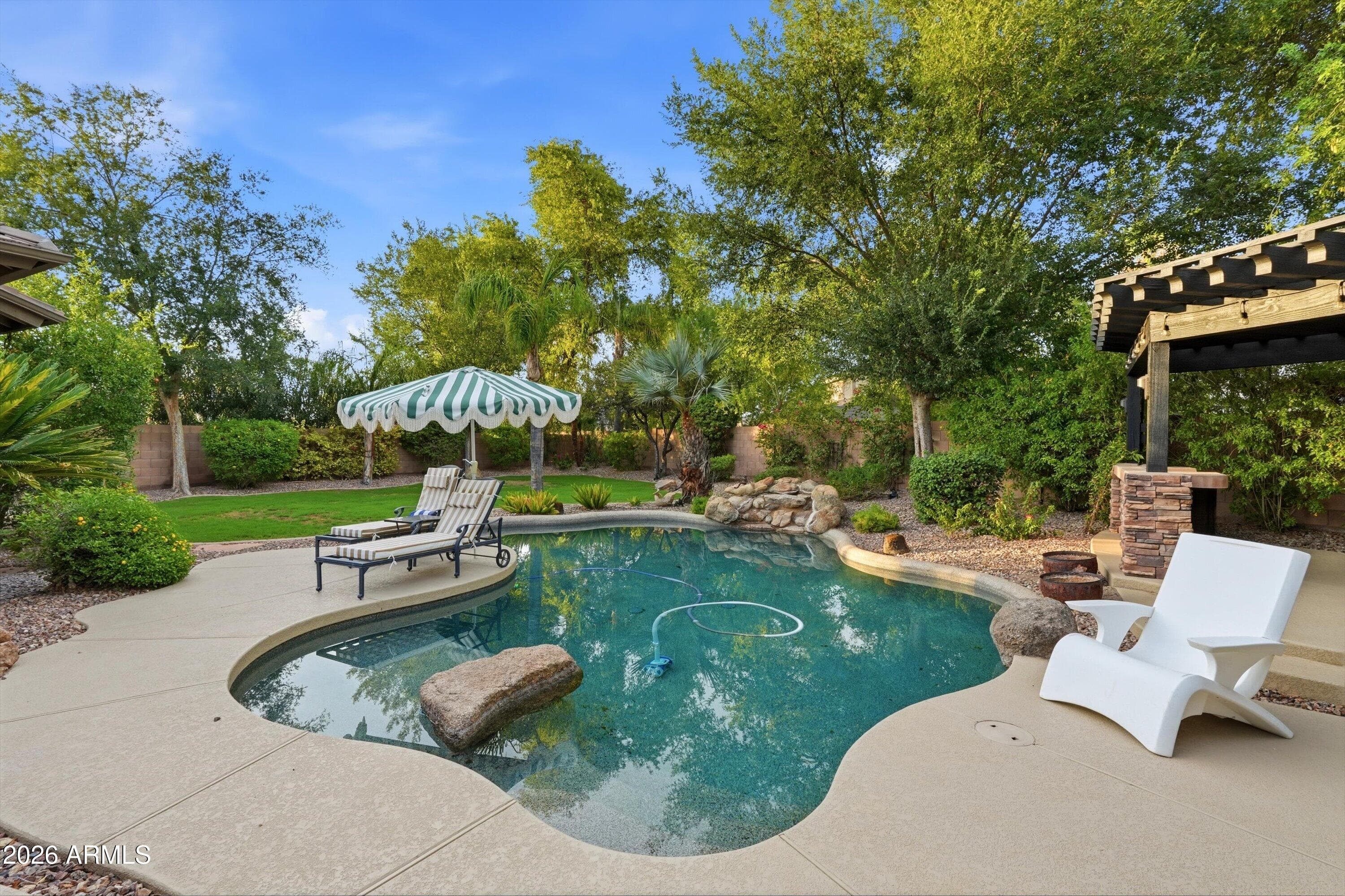 4432 E Arbor Drive — photo 2