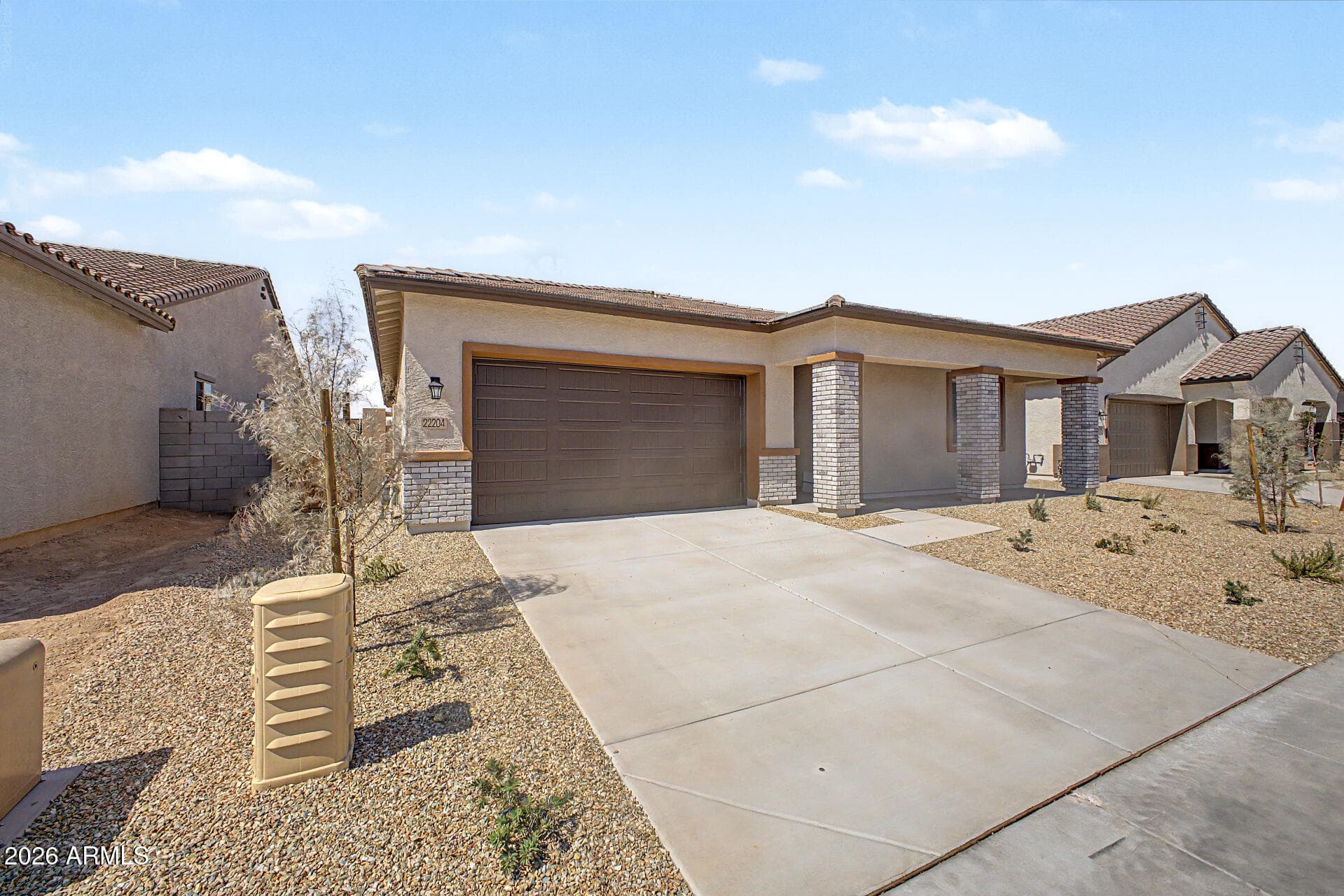22204 W Blackhawk Drive — photo 3