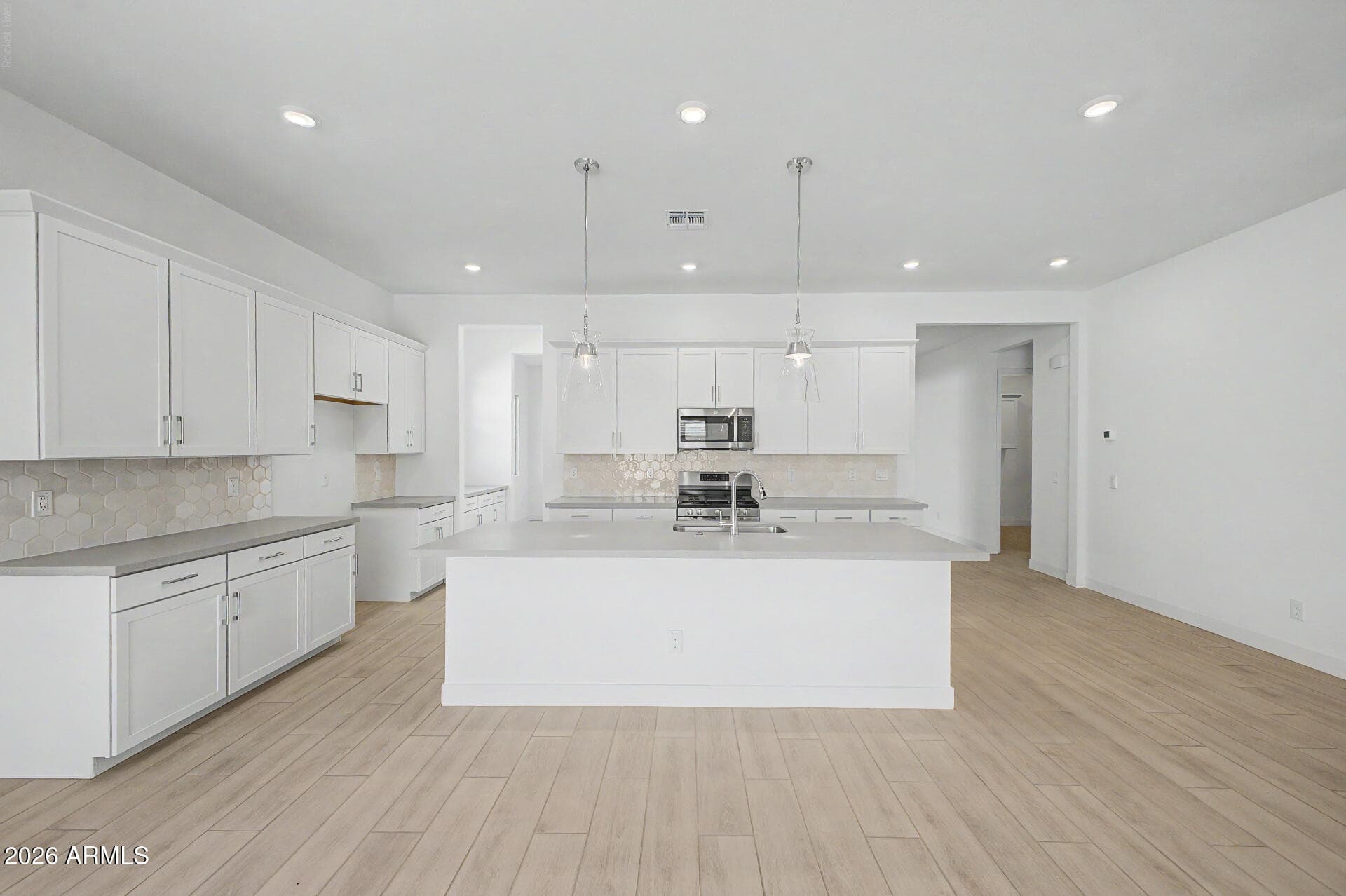 22204 W Blackhawk Drive — photo 4