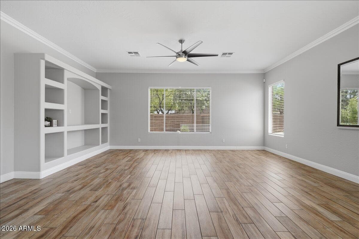 845 N Thunderbird Avenue — photo 4