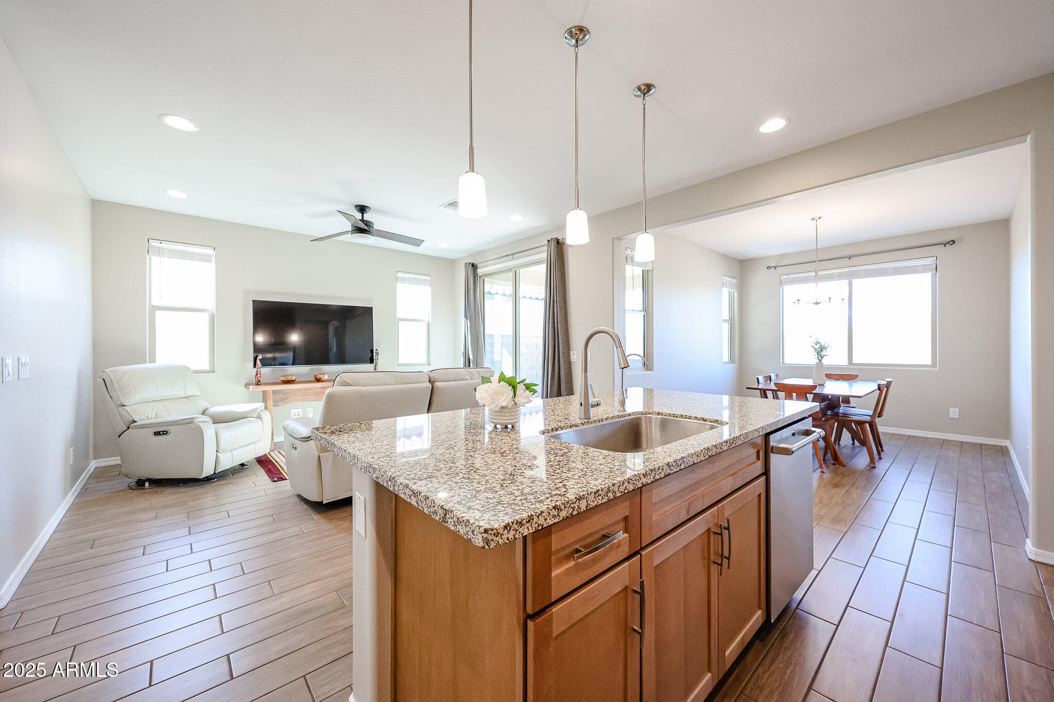18062 W Amber Ridge Way — photo 8