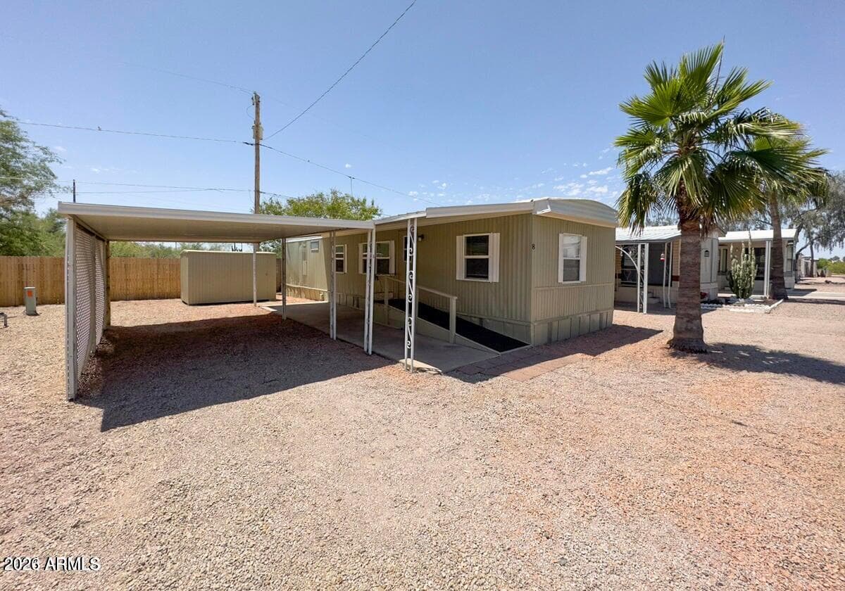 929 N Delaware Drive 8 — photo 2