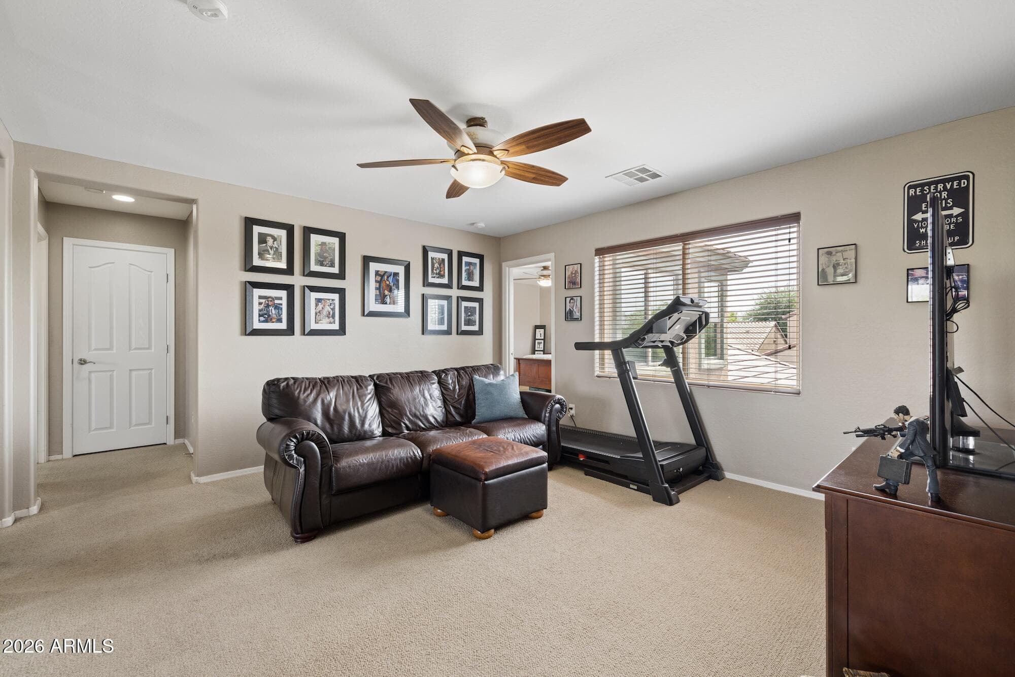 1709 S Penrose Drive — photo 4