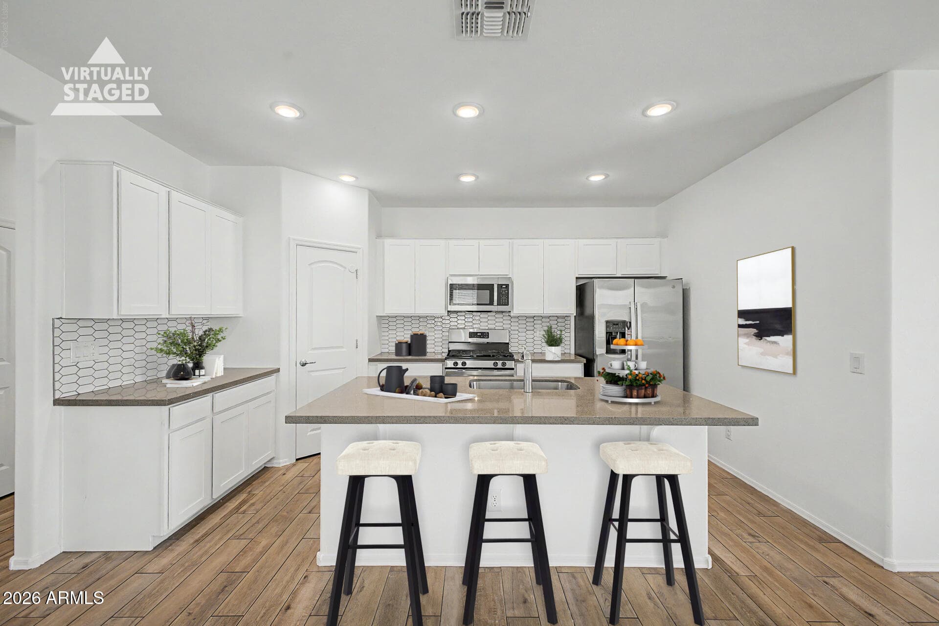 17251 W Corrine Drive — photo 3