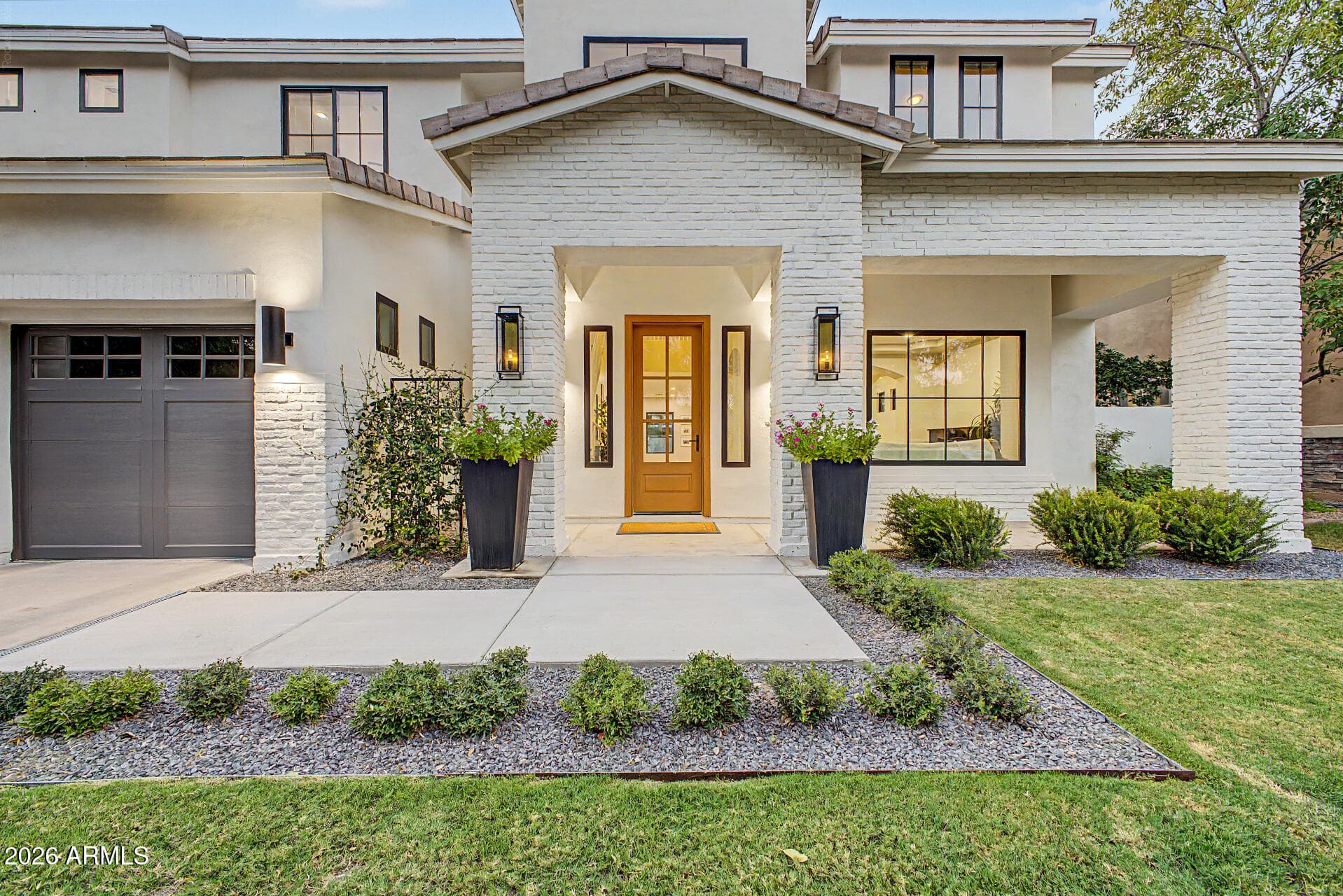 2950 E Comstock Drive — photo 4