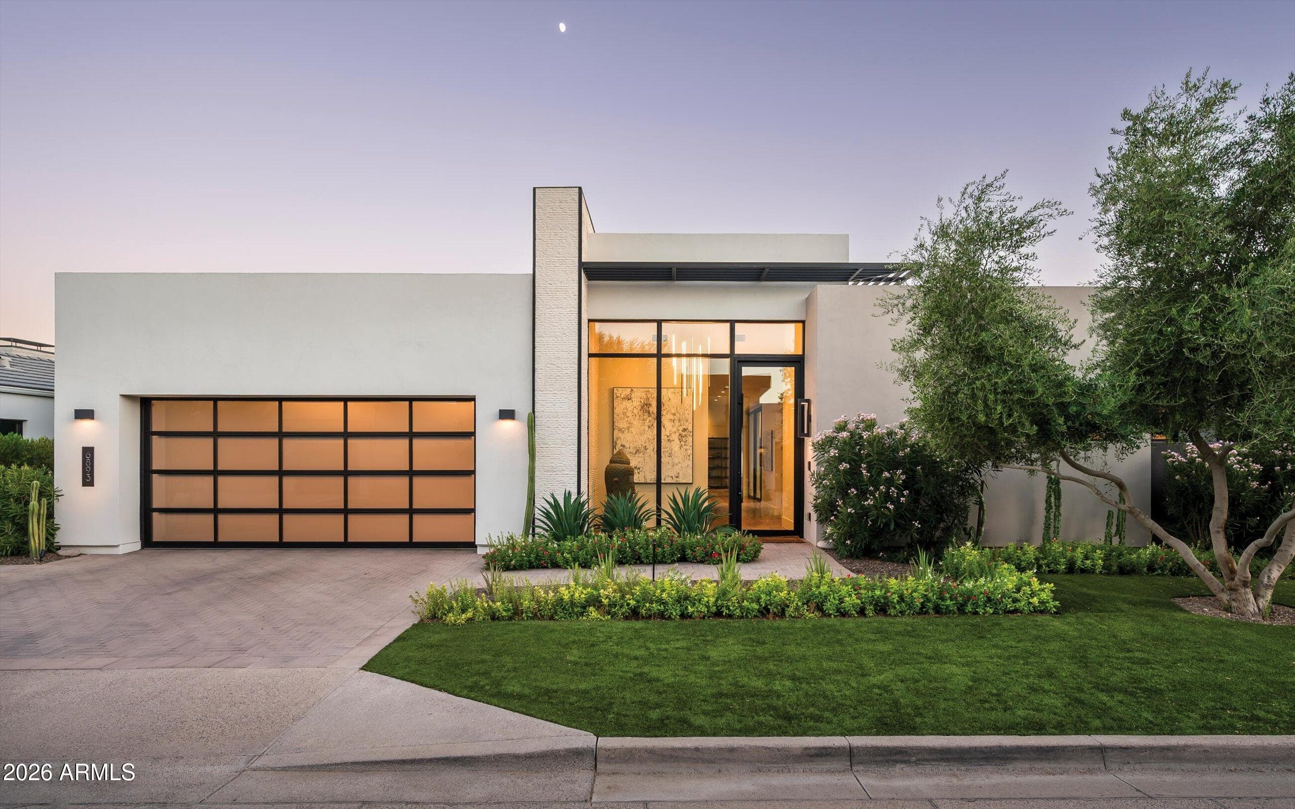 6893 E Cactus Wren Road