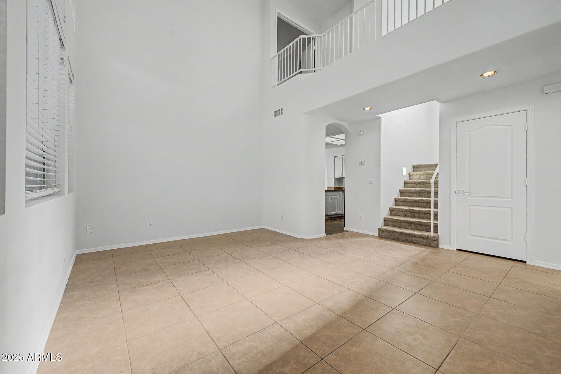 8371 W Melinda Lane — photo 3