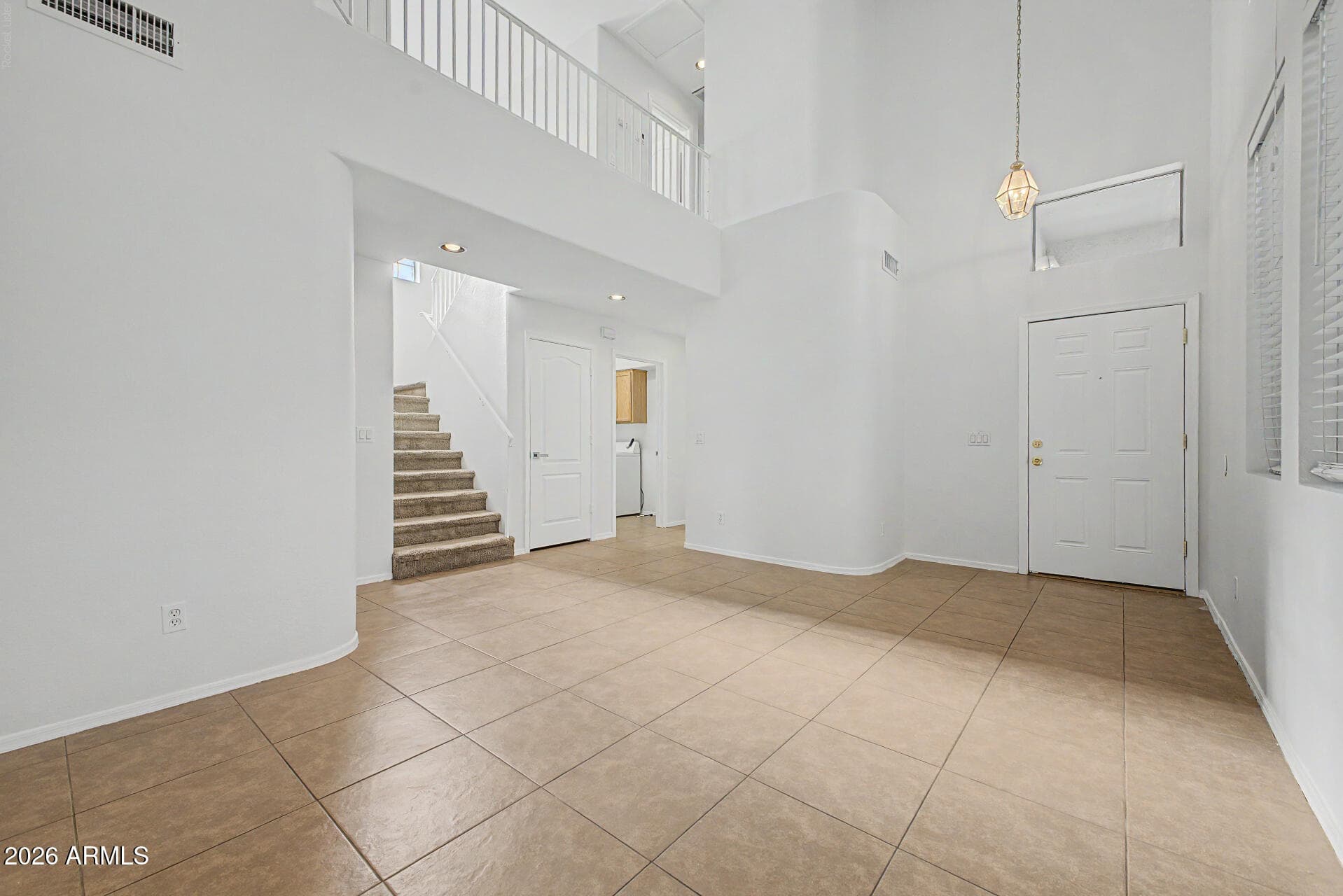 8371 W Melinda Lane — photo 4