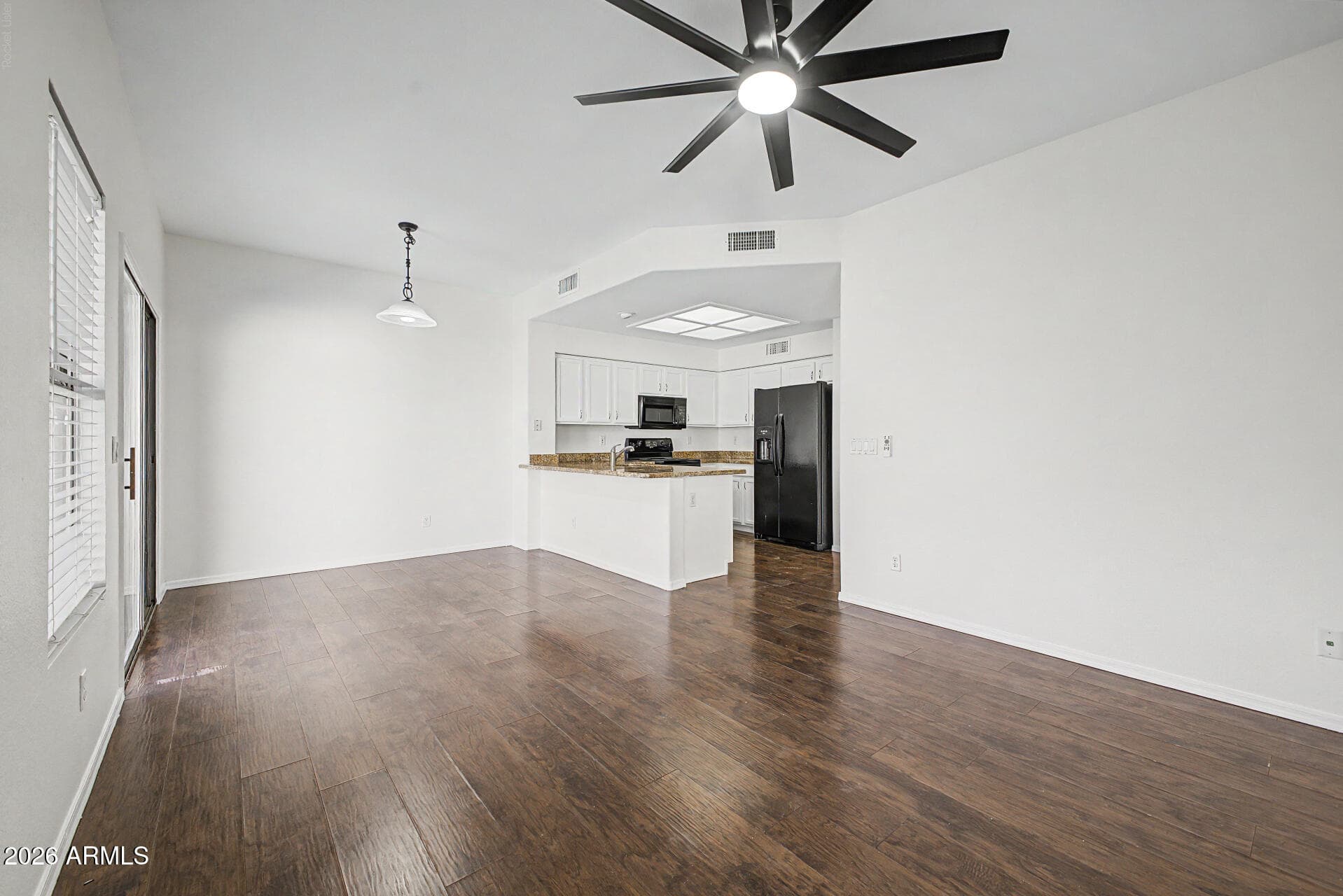 8371 W Melinda Lane — photo 7