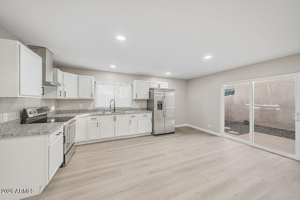 2609 E Lemon Street — photo 8