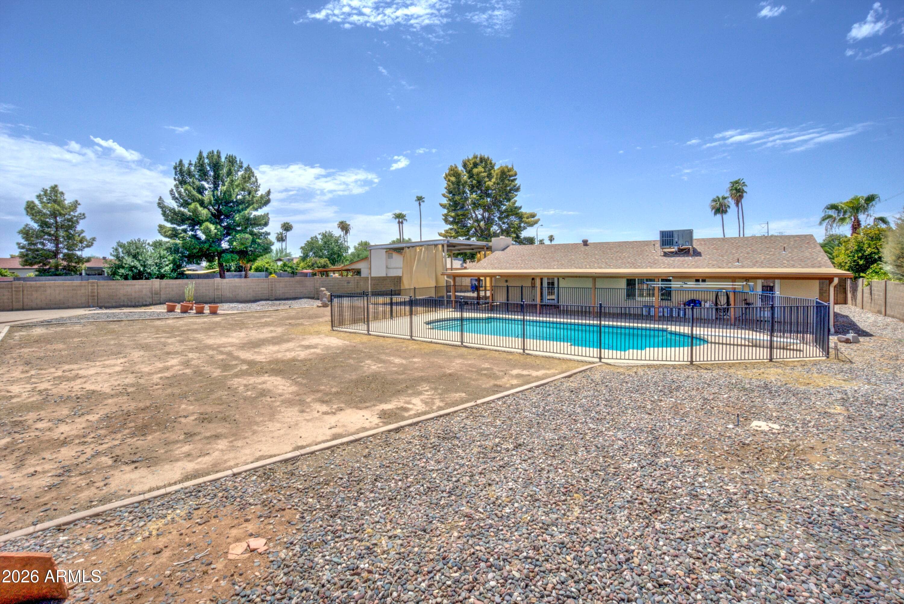2803 W Rosewood Drive — photo 2