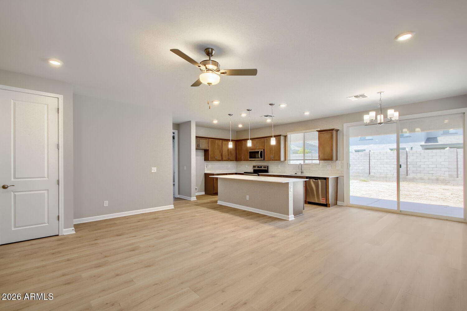 16754 W Spur Drive — photo 6