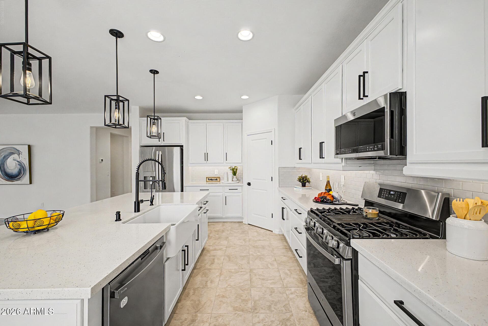 14283 W Alameda Road — photo 2