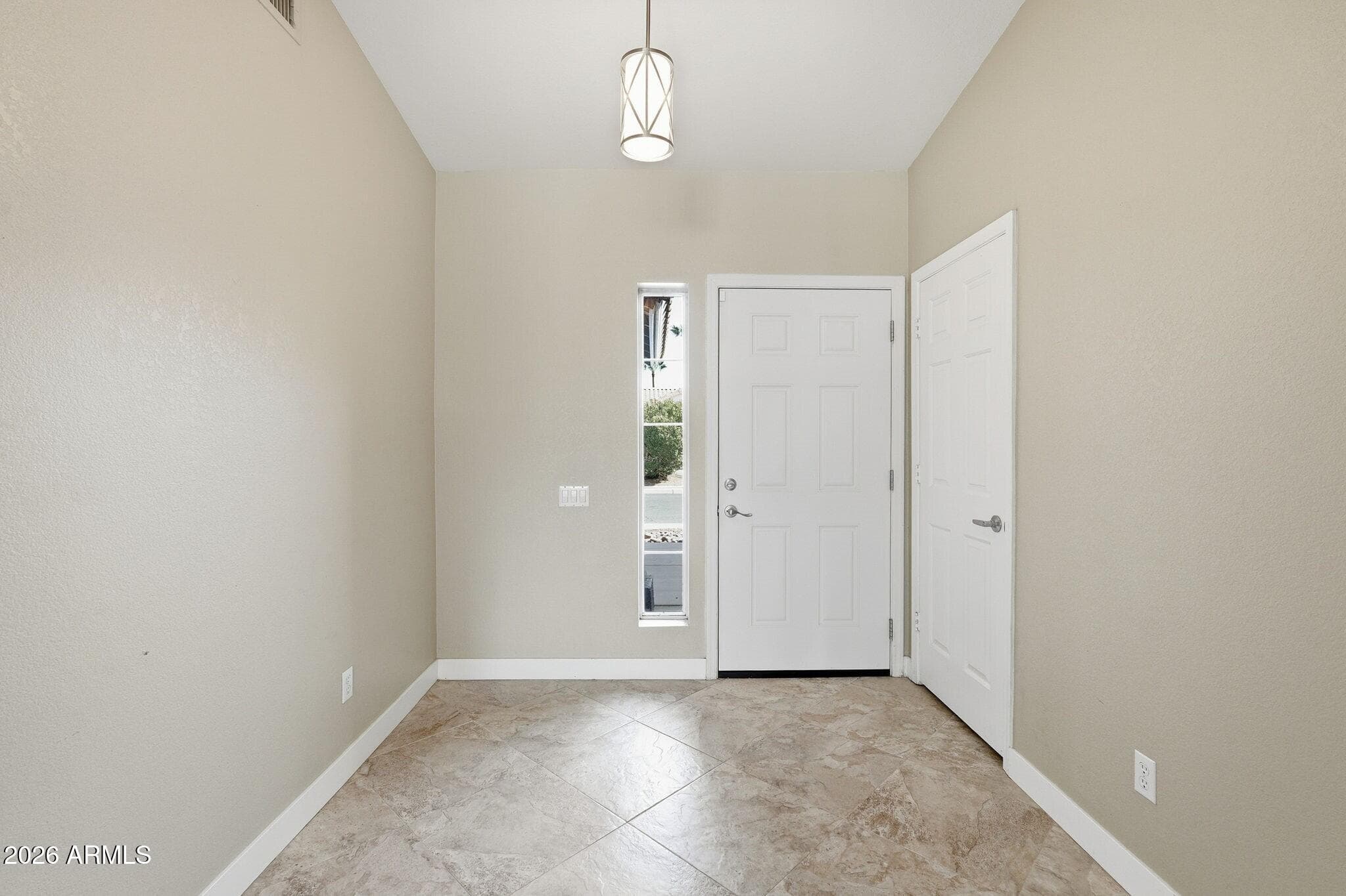 3256 E Rosemonte Drive — photo 4