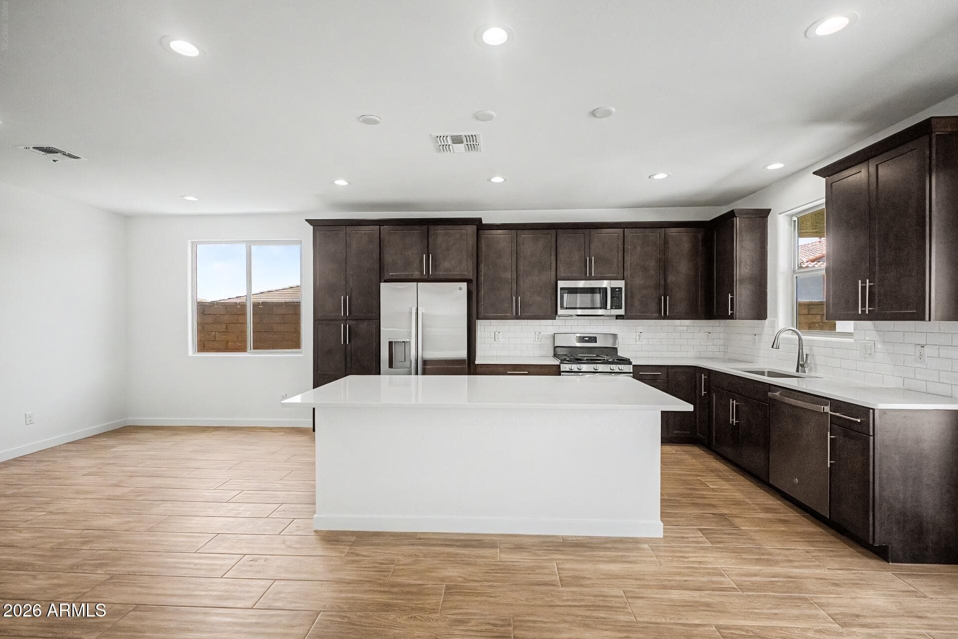16978 W Samantha Way — photo 3