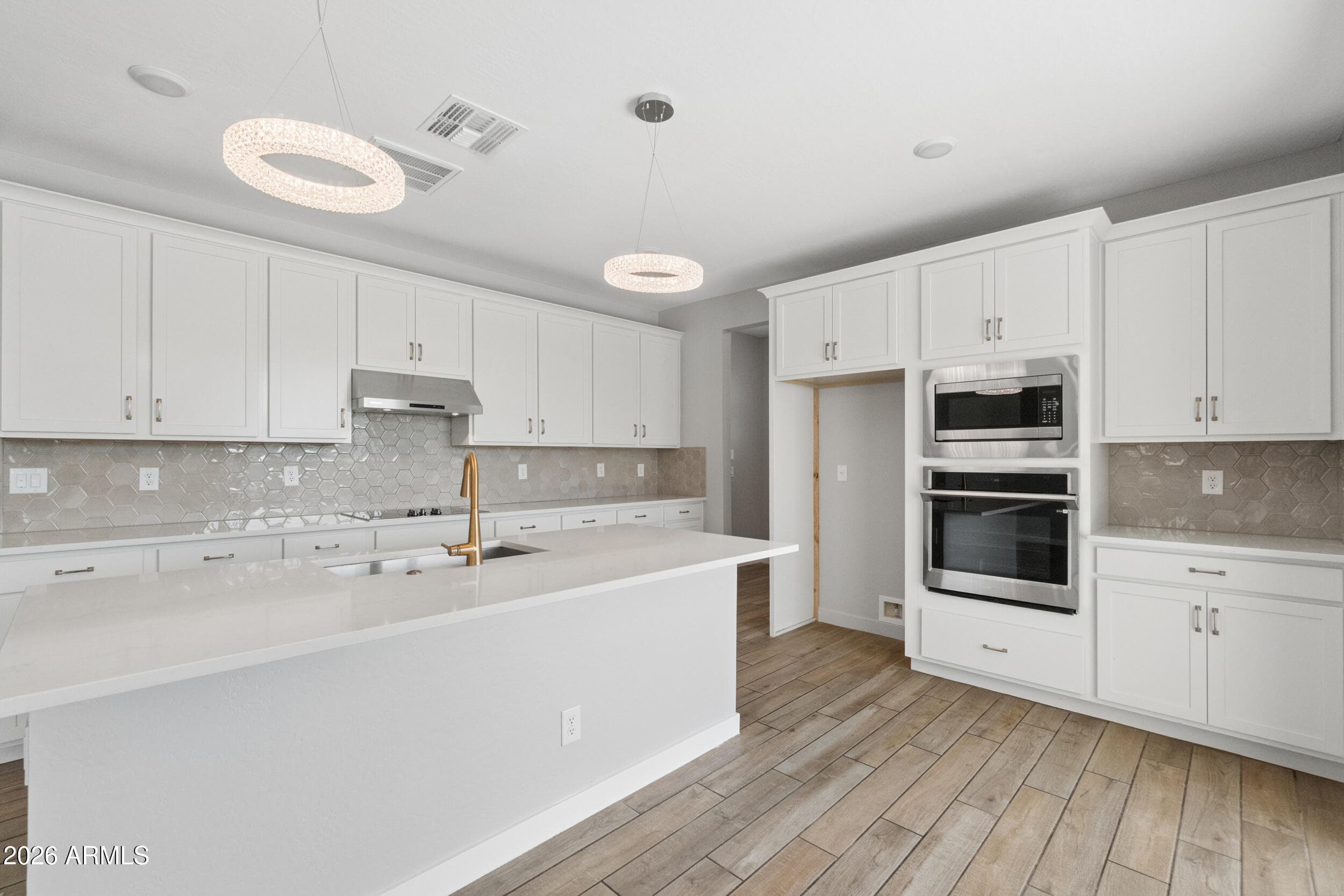 10220 N 49th Avenue — photo 5