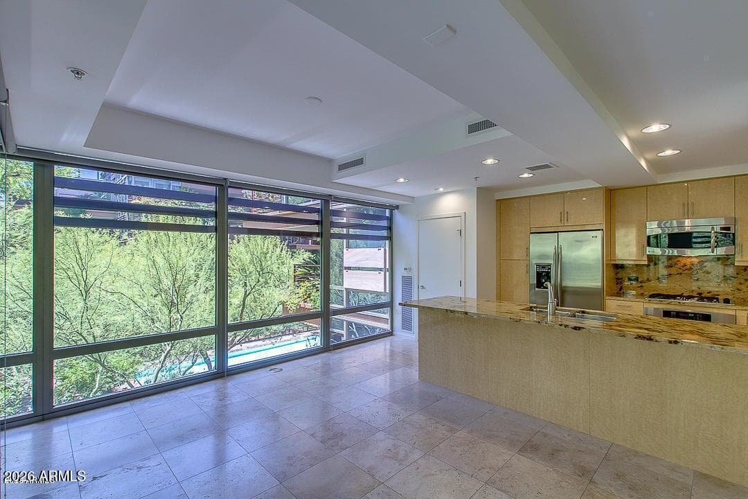 7131 E Rancho Vista Drive 3001 — photo 4