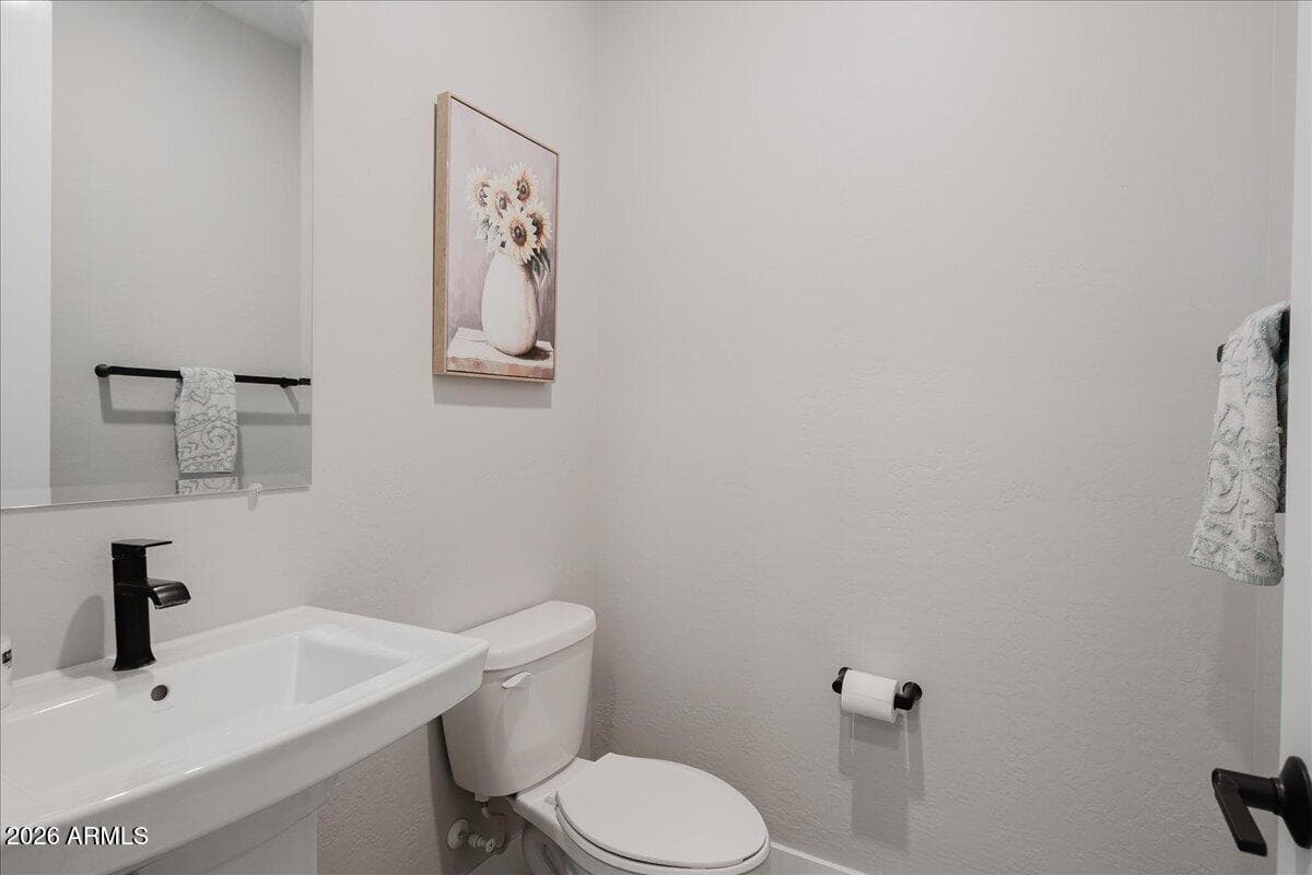 17313 W Wood Drive — photo 8