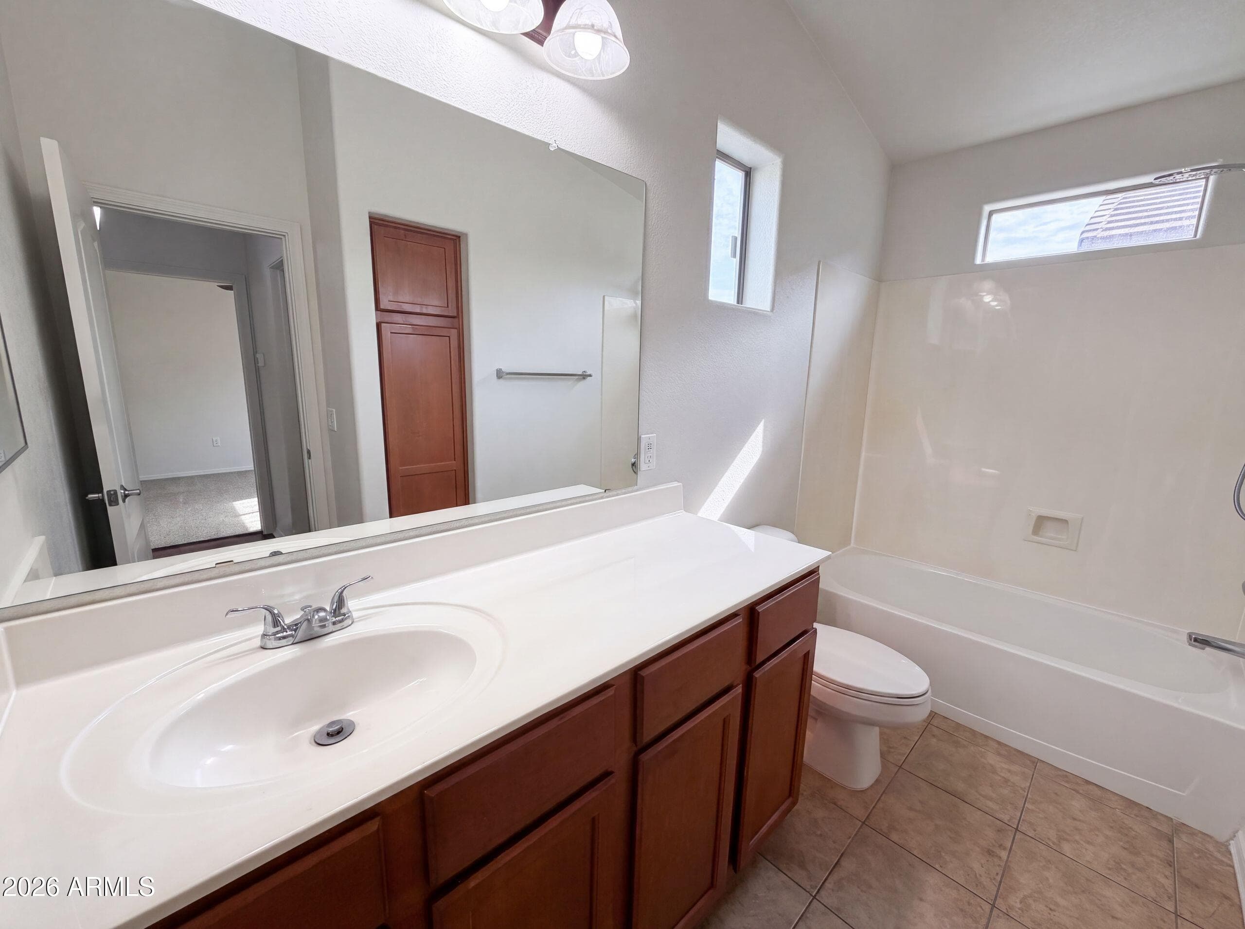 1350 S Greenfield Road 2219 — photo 5