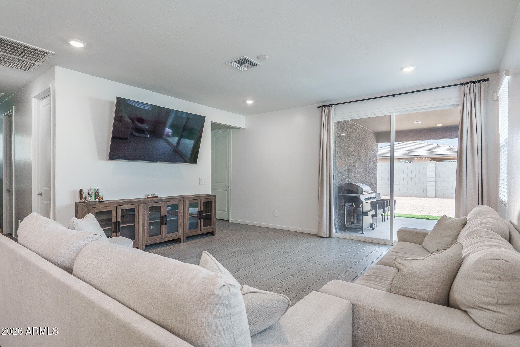 17648 W Adams Street — photo 7