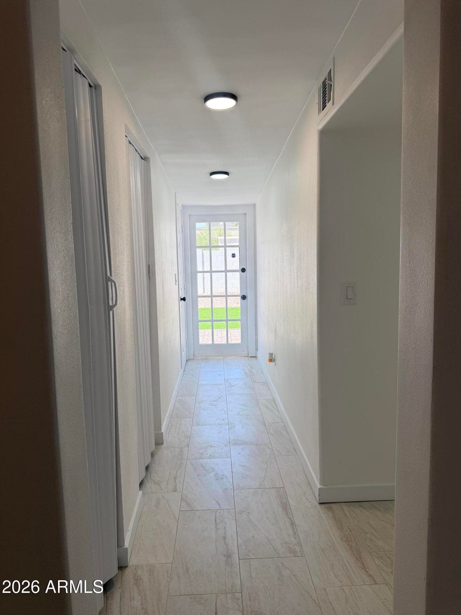 338 E Marilyn Avenue — photo 8