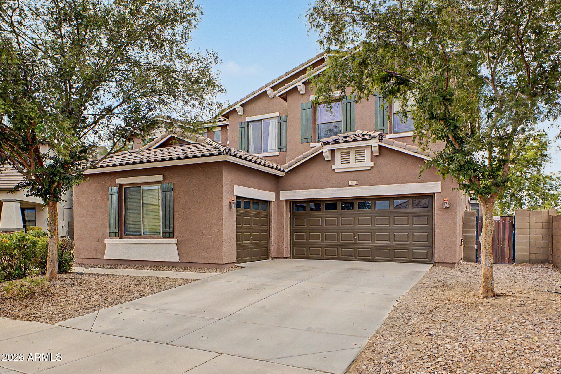 15864 W Shaw Butte Drive — photo 3
