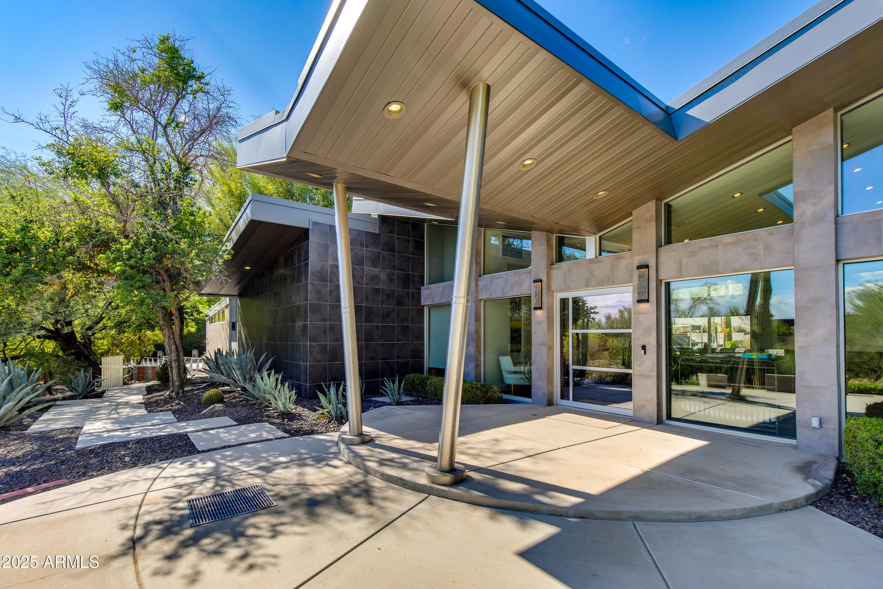 4306 E Desert Crest Drive — photo 8