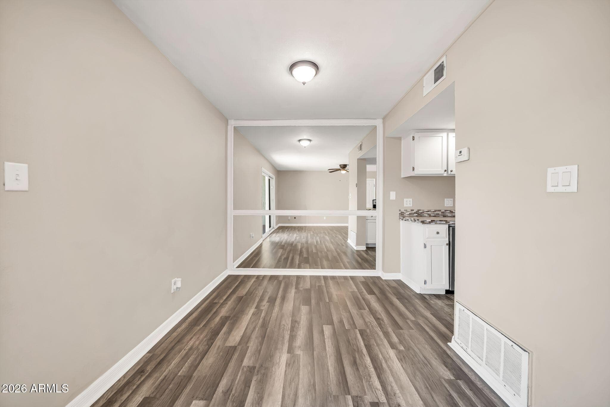 8121 N 32nd Drive — photo 7