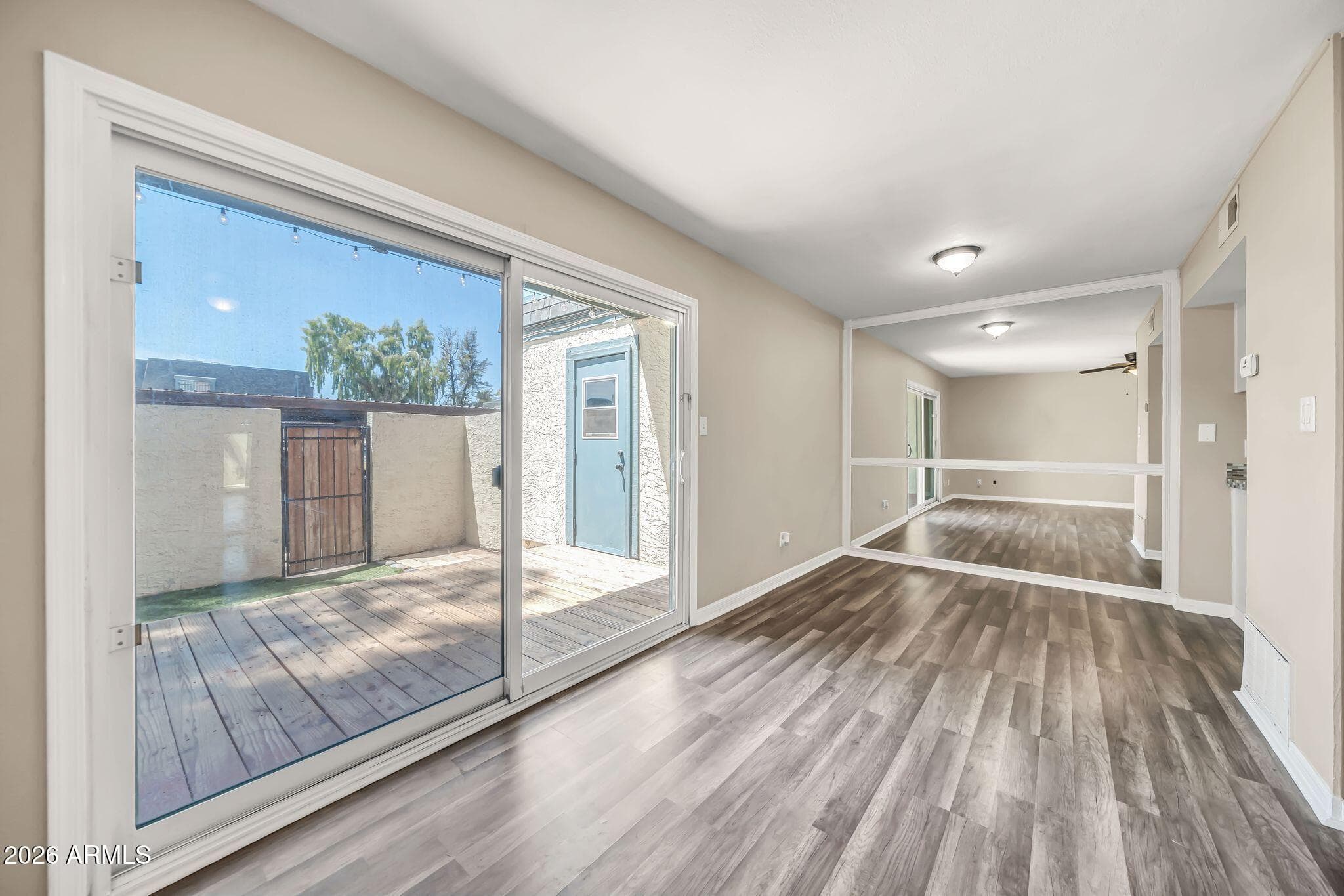 8121 N 32nd Drive — photo 8