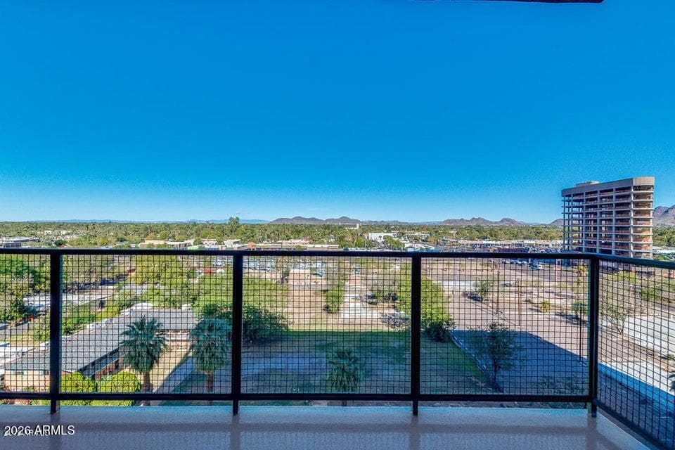 4750 N Central Avenue 8L, Phoenix, Arizona