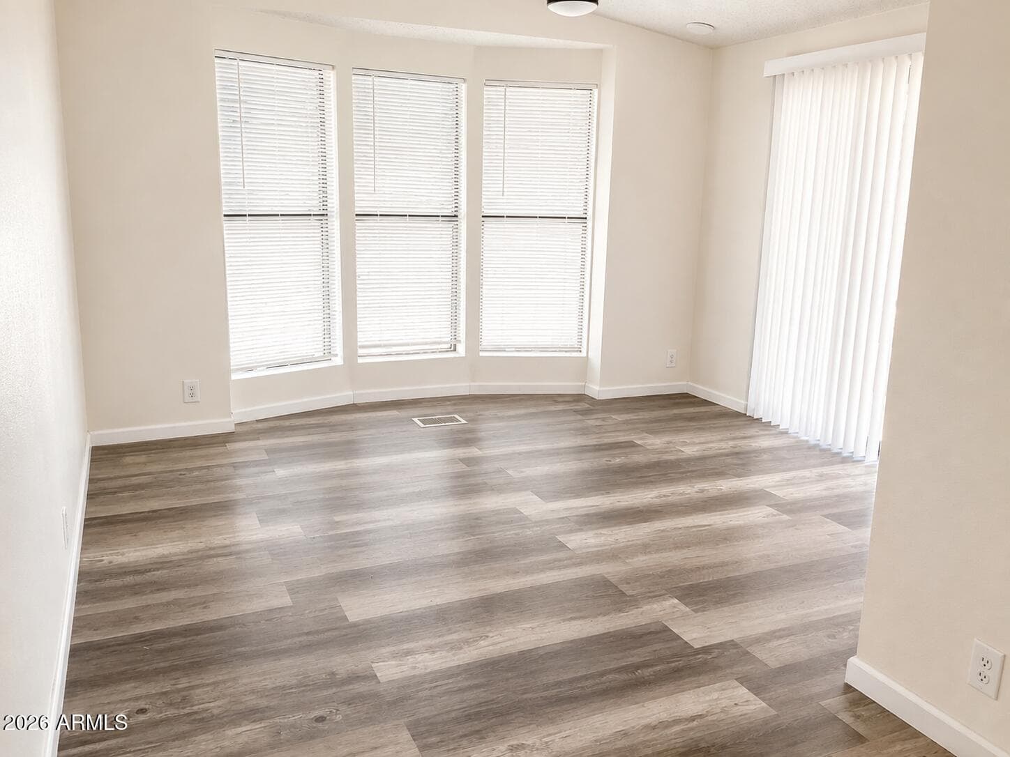 2292 N Ironwood Drive 109 — photo 2
