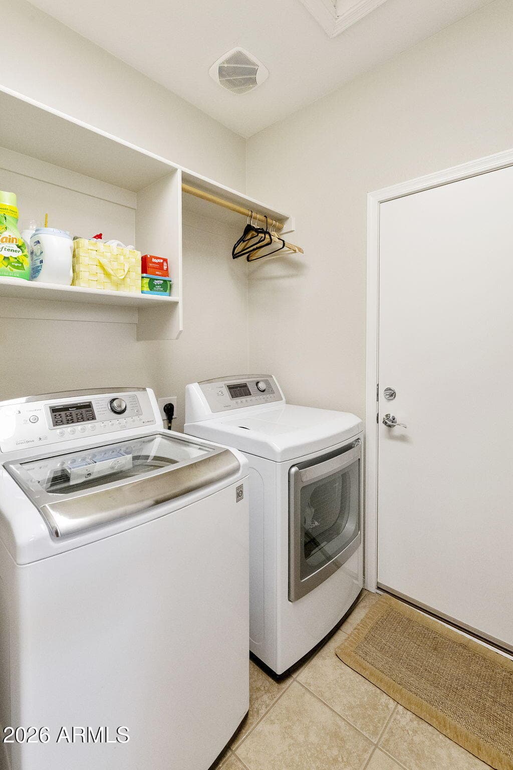 4284 E Sourwood Drive — photo 4
