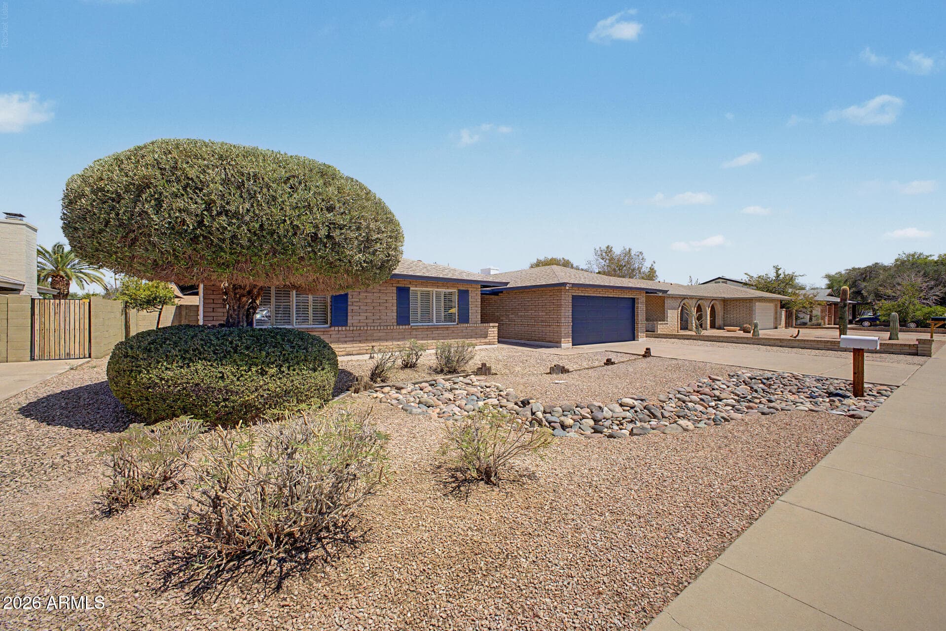 2060 E Libra Drive — photo 3